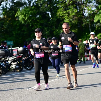Runner Photo 4146483