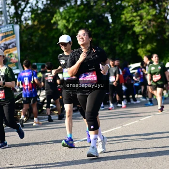 Runner Photo 4146493