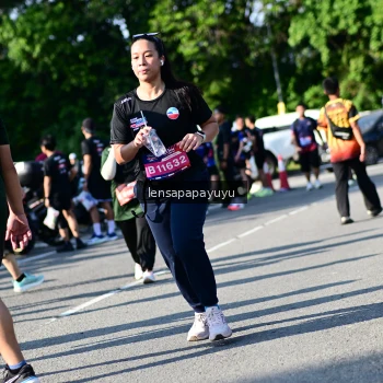 Runner Photo 4146533
