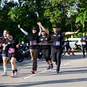 Runner Photo 4146600