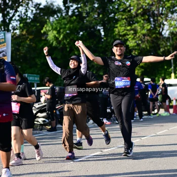 Runner Photo 4146648
