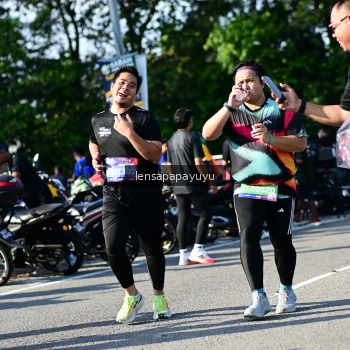 Runner Photo 4146765
