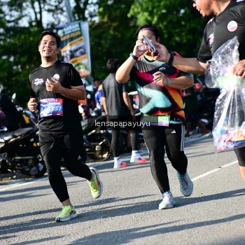 Runner Photo 4146776