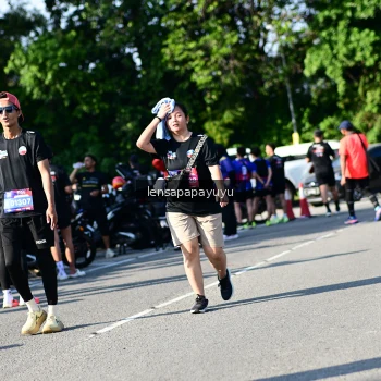 Runner Photo 4146789