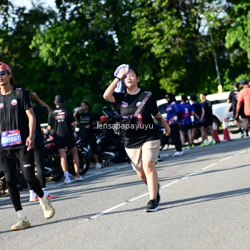 Runner Photo 4146819