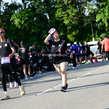 Runner Photo 4146823