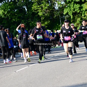 Runner Photo 4146843