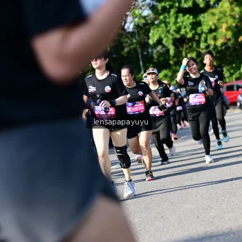 Runner Photo 4146859