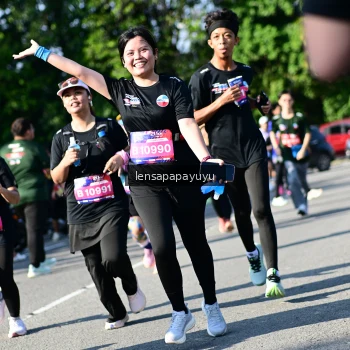 Runner Photo 4146877