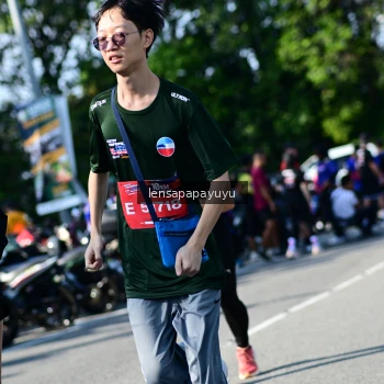 Runner Photo 4146887