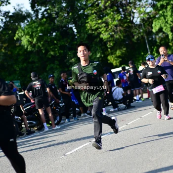 Runner Photo 4146906