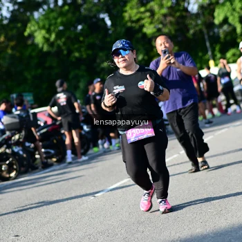 Runner Photo 4146931