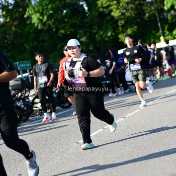 Runner Photo 4147119