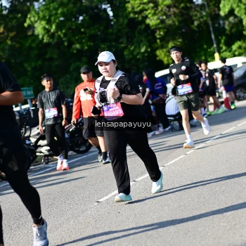 Runner Photo 4147131