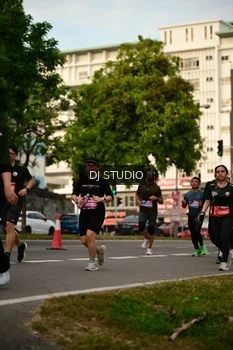 Runner Photo 4147240