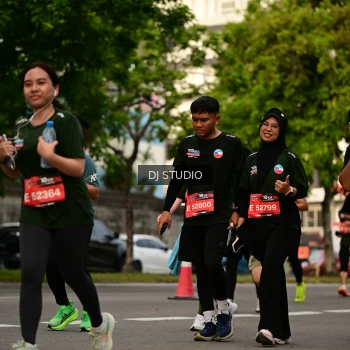 Runner Photo 4147281