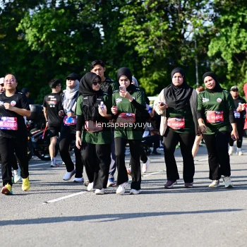 Runner Photo 4147285