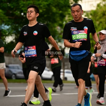 Runner Photo 4147353