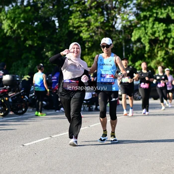 Runner Photo 4147357