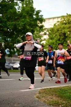 Runner Photo 4147369
