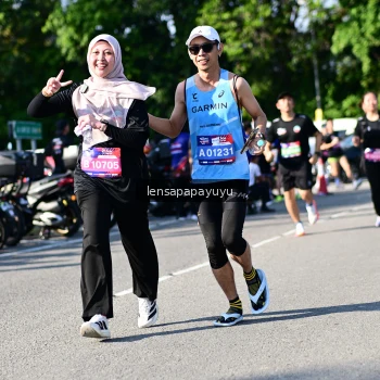 Runner Photo 4147378