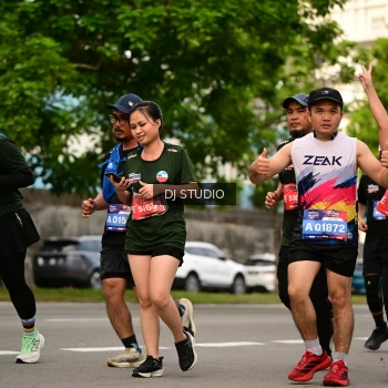 Runner Photo 4147408