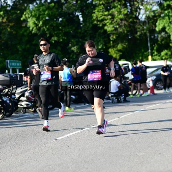 Runner Photo 4147440