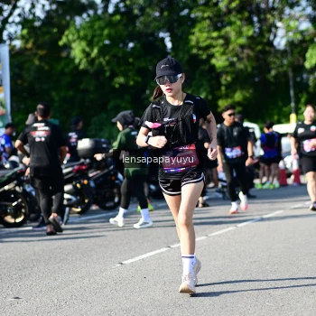 Runner Photo 4147446