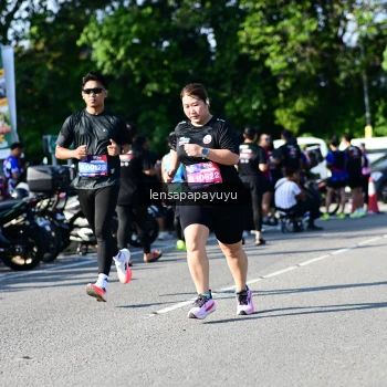 Runner Photo 4147459