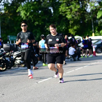 Runner Photo 4147460