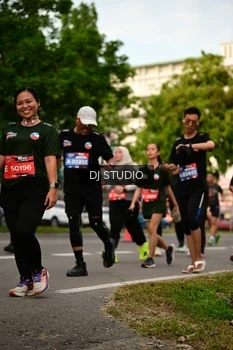 Runner Photo 4147464