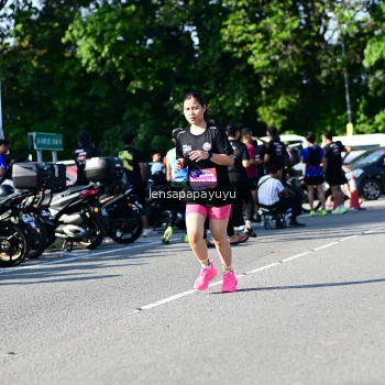 Runner Photo 4147478