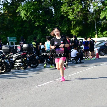 Runner Photo 4147479