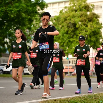 Runner Photo 4147485