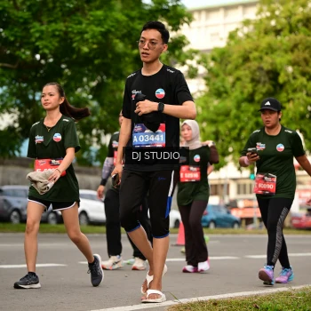Runner Photo 4147493