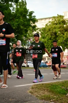 Runner Photo 4147516