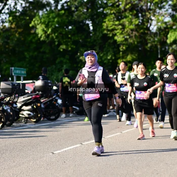Runner Photo 4147530