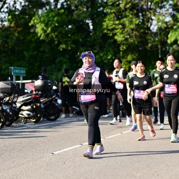 Runner Photo 4147536