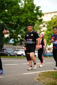 Runner Photo 4147538