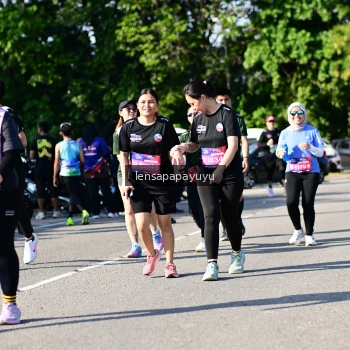 Runner Photo 4147541