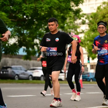 Runner Photo 4147543