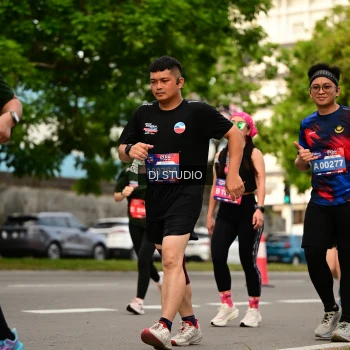 Runner Photo 4147546