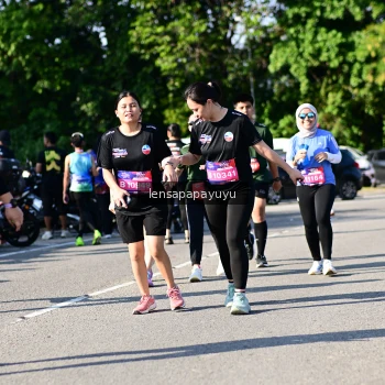 Runner Photo 4147550