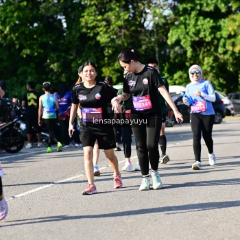 Runner Photo 4147554