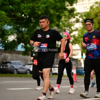 Runner Photo 4147557