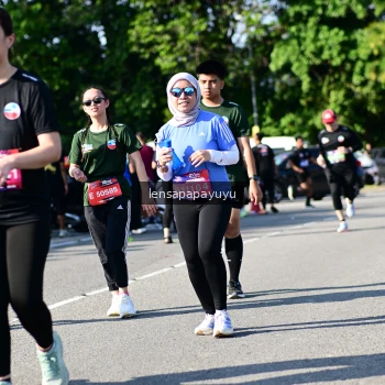Runner Photo 4147570
