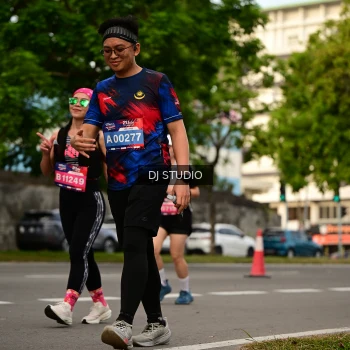 Runner Photo 4147575