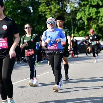 Runner Photo 4147579