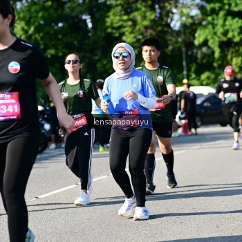 Runner Photo 4147589