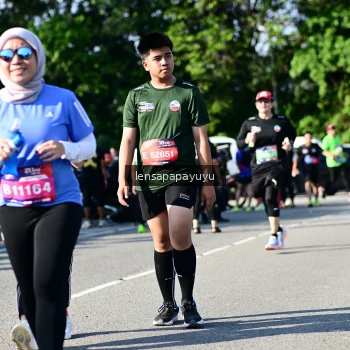 Runner Photo 4147594